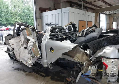 2018 Ford F-150 Xlt z USA, uszkodzony, nr VIN 1FTEW1E5XJFC31968